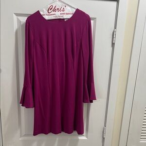 Trina Turk sz 10 Elegant Magenta Dress with bell  Sleeves